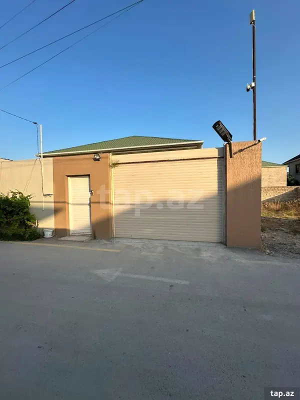 Satılır 5 otaqlı həyət evi 160 m²