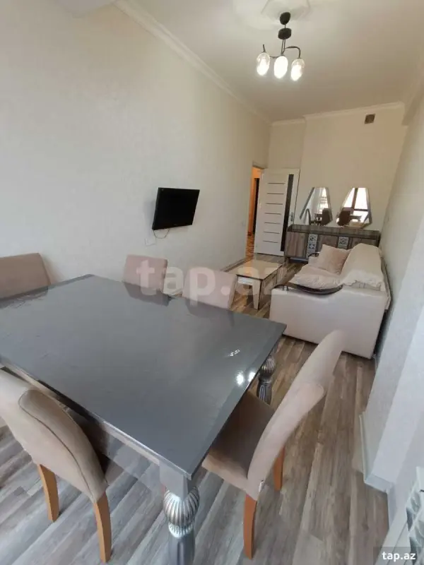 Kirayə verilir 2 otaqlı mənzil 55 m²