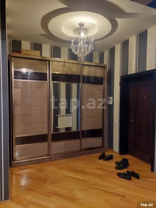 Kirayə verilir 3 otaqlı yeni tikili 110 m²