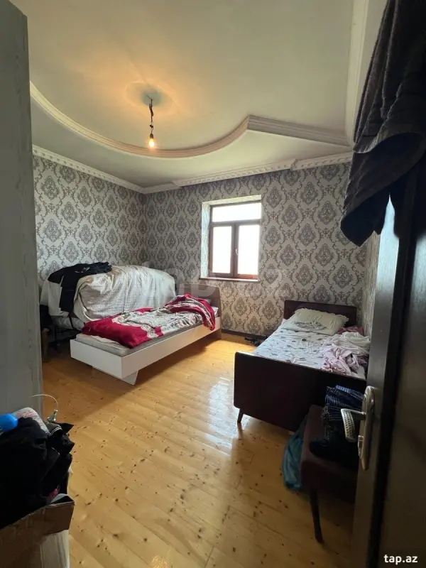 Satılır 5 otaqlı həyət evi 160 m²