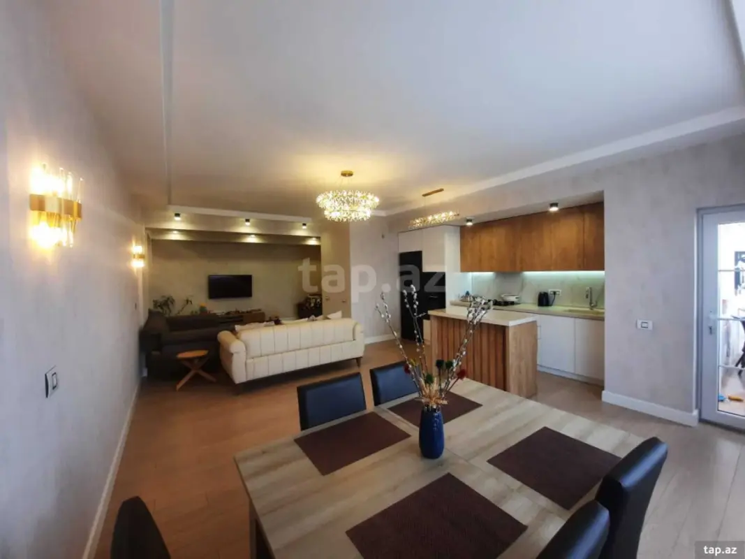 Satılır 3 otaqlı yeni tikili 121 m²