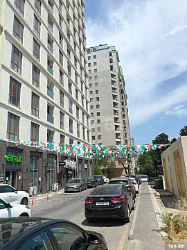 Satılır 3 otaqlı yeni tikili 75 m² — Bakı, İnşaatçılar 3 otaq 75.00 m²