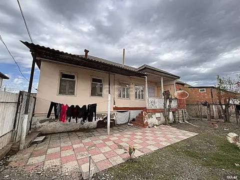 Satılır 3 otaqlı həyət evi 4000 m² — Zərdab 3 otaq 4000.00 m²
