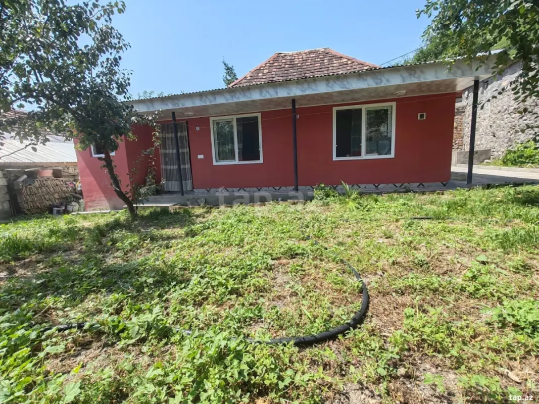 Satılır 3 otaqlı həyət evi 88 m²