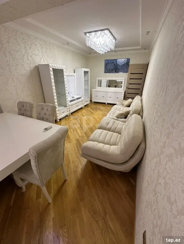 Satılır 3 otaqlı yeni tikili 90 m²