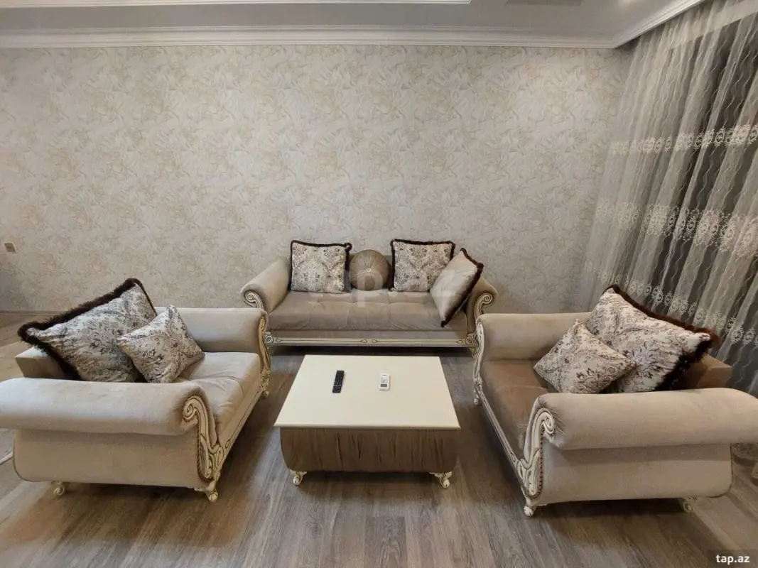 Kirayə verilir 2 otaqlı yeni tikili 98 m²