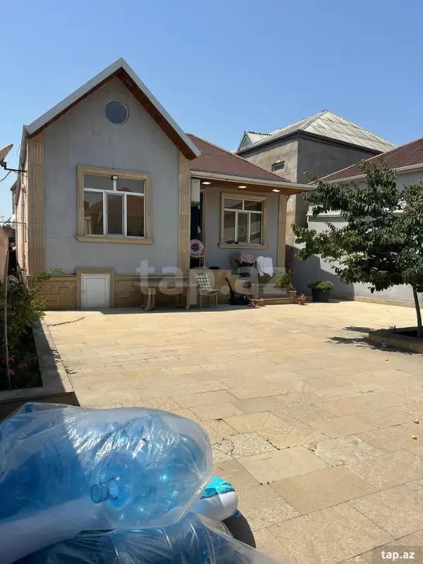 Satılır 5 otaqlı həyət evi 130 m²