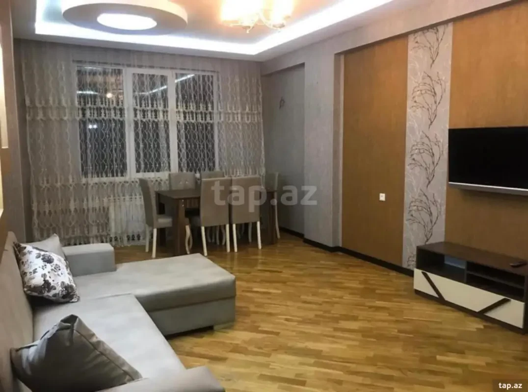 Kirayə verilir 3 otaqlı yeni tikili 100 m²
