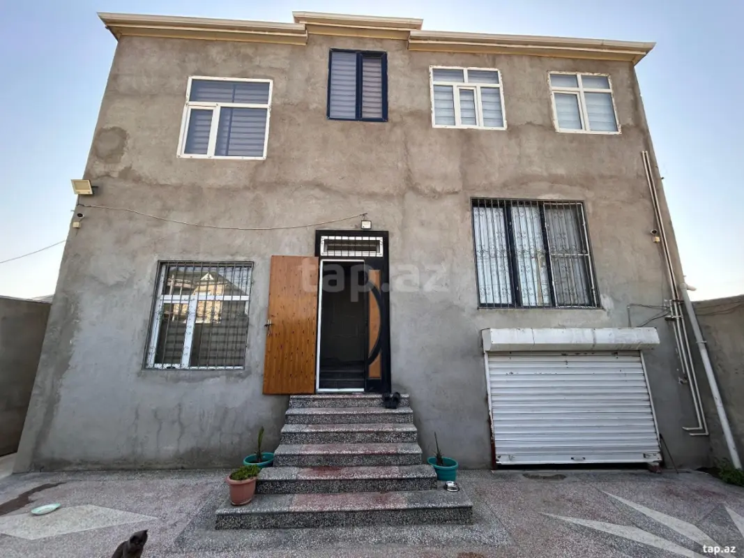 Satılır 6 otaqlı həyət evi 260 m²