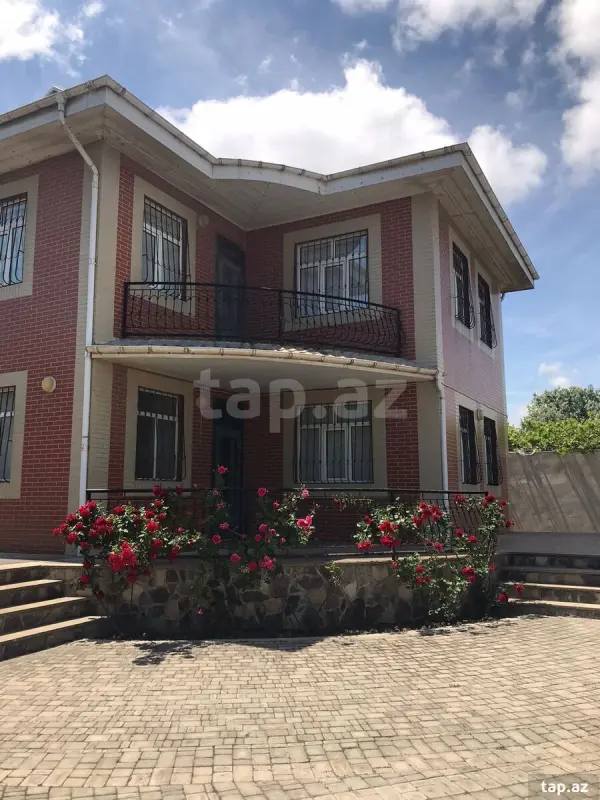 Kirayə verilir 4 otaqlı həyət evi 150 m²