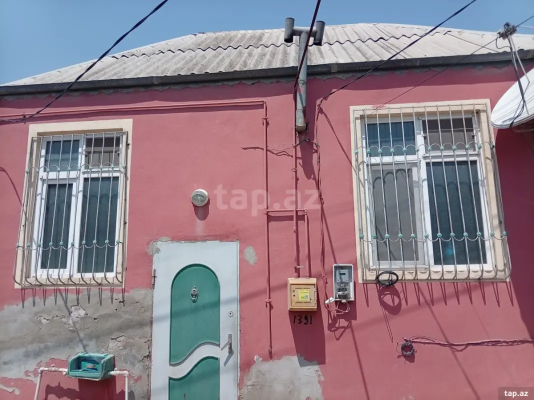 Satılır 1 otaqlı həyət evi 30 m²