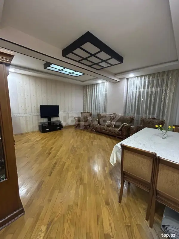 Satılır 3 otaqlı yeni tikili 123 m²