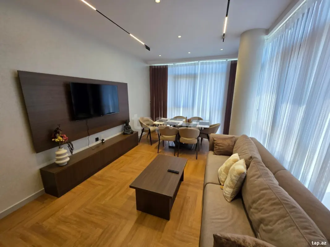 Kirayə verilir 3 otaqlı yeni tikili 95 m²