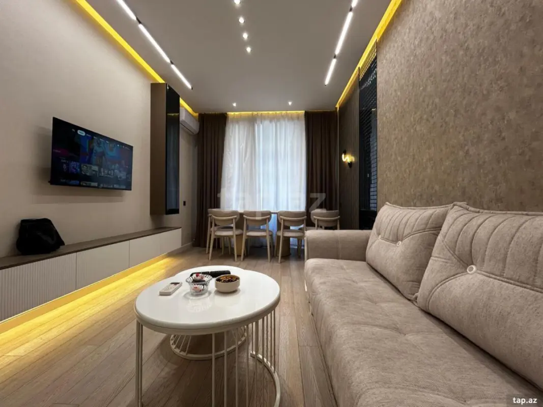 Kirayə verilir 2 otaqlı yeni tikili 70 m²