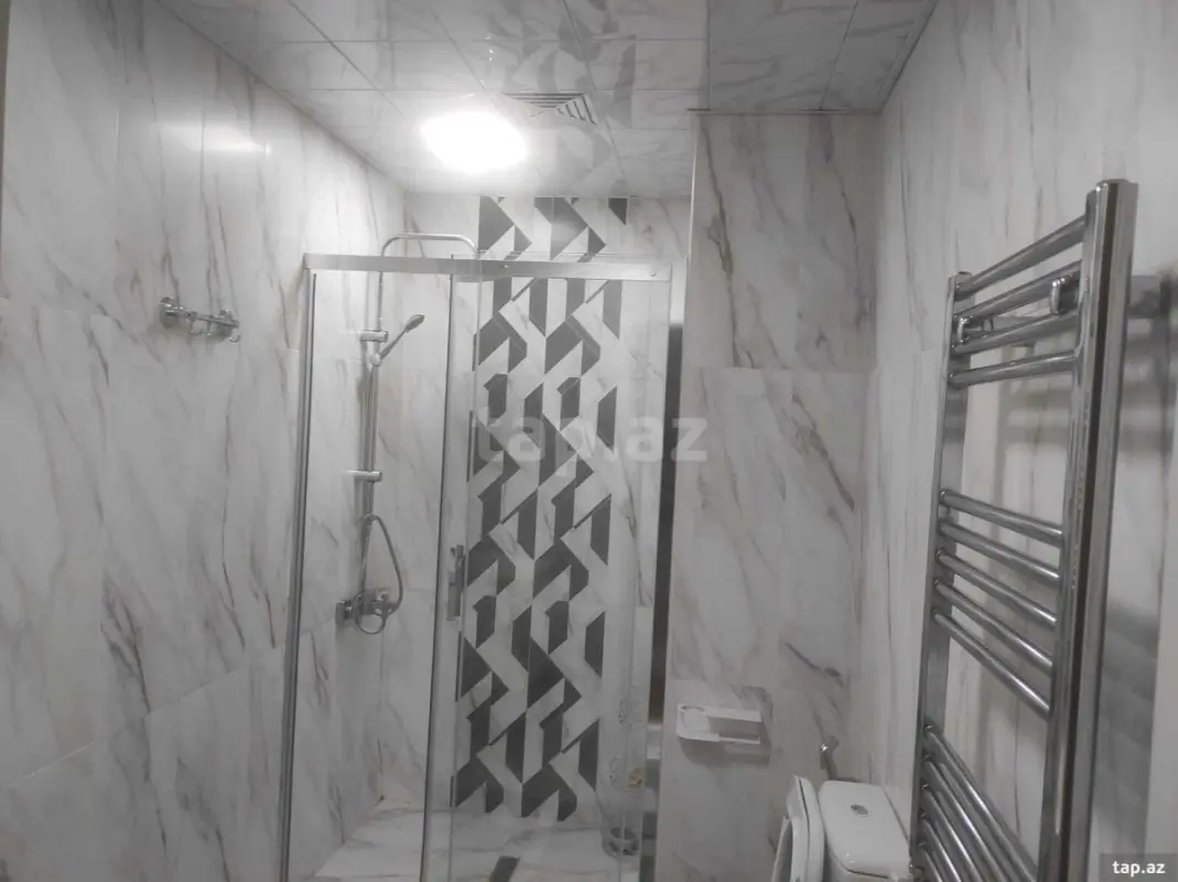 Kirayə verilir 2 otaqlı yeni tikili 65 m²