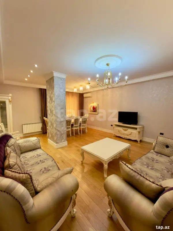 Satılır 4 otaqlı yeni tikili 175 m²