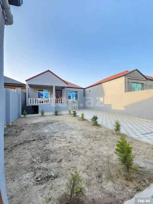 Satılır 4 otaqlı həyət evi 135 m²