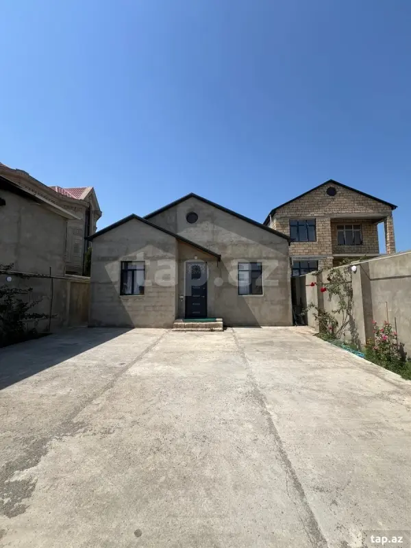 Satılır 3 otaqlı həyət evi 140 m²