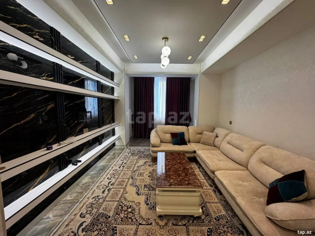 Satılır 3 otaqlı yeni tikili 74 m²