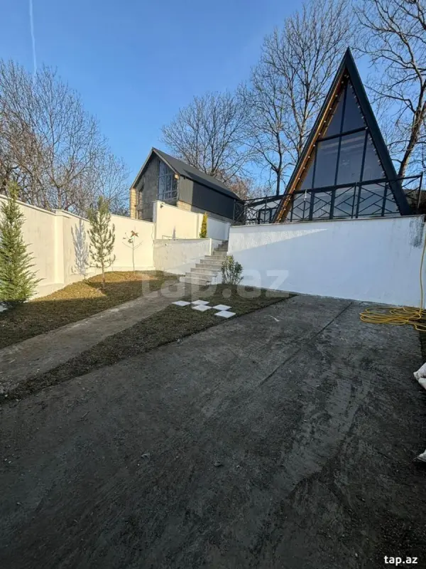Kirayə verilir 2 otaqlı həyət evi 130 m²