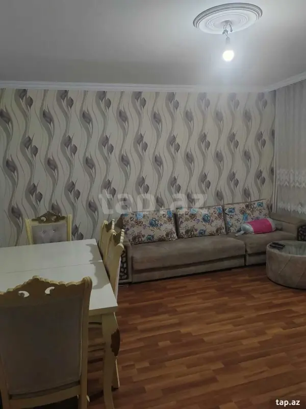 Satılır 4 otaqlı mənzil 90 m²