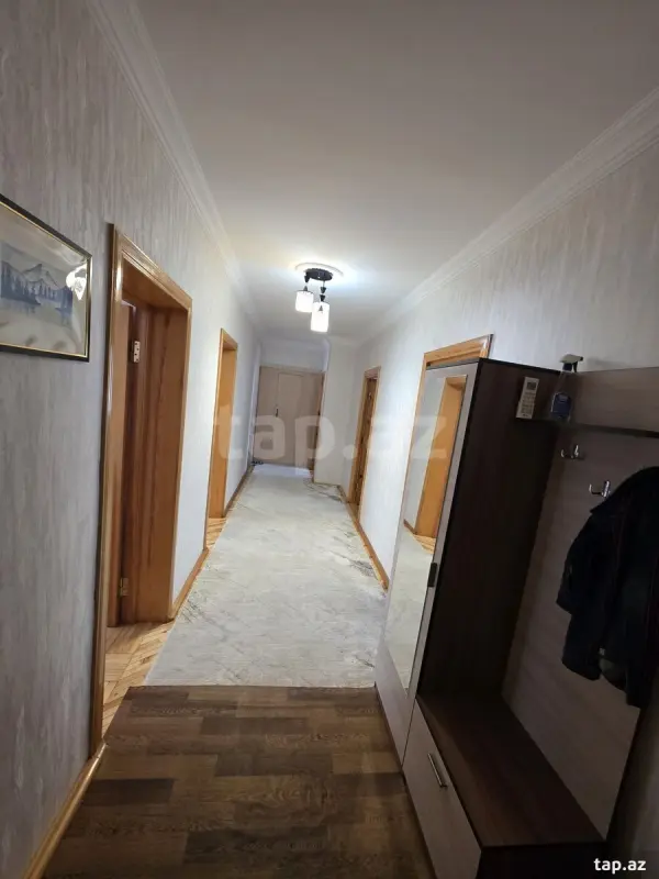 Satılır 5 otaqlı mənzil 120 m²