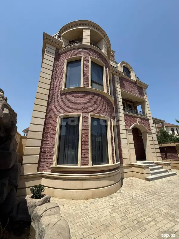 Satılır 6 otaqlı həyət evi 360 m²