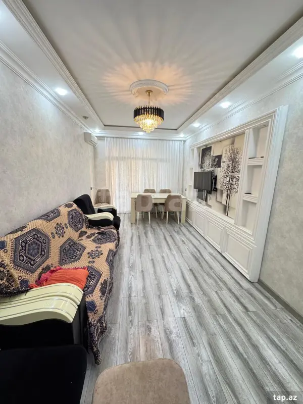 Satılır 2 otaqlı yeni tikili 64 m²