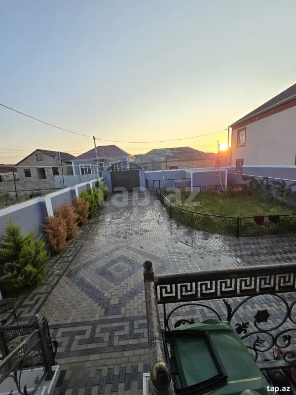 Satılır 4 otaqlı həyət evi 130 m²