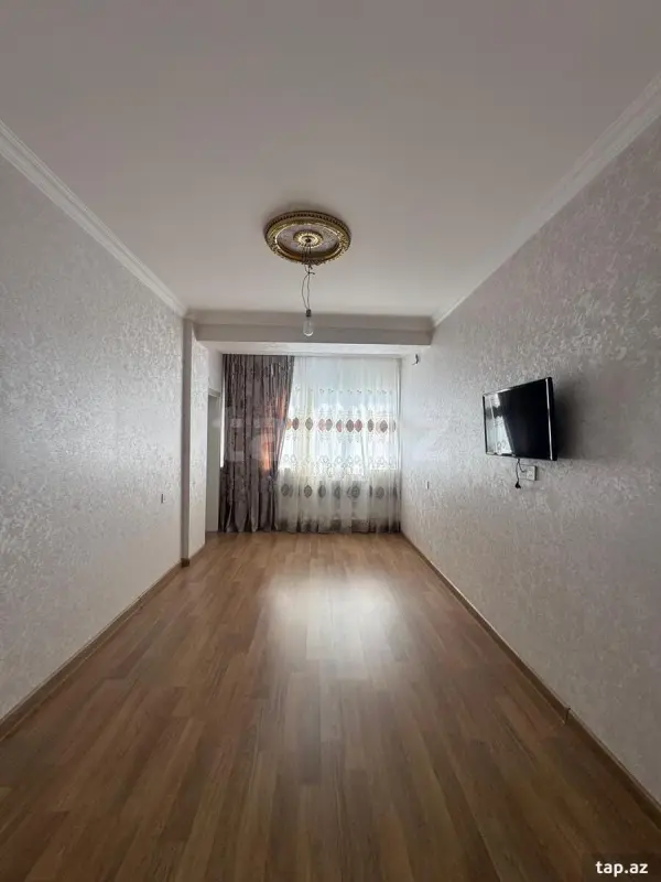 Satılır 3 otaqlı yeni tikili 73 m²