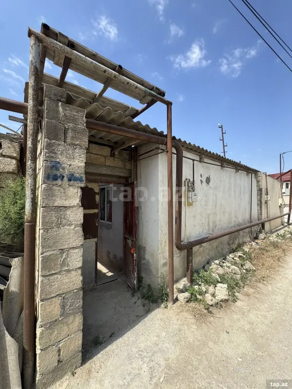 Satılır 2 otaqlı həyət evi 1000 m²