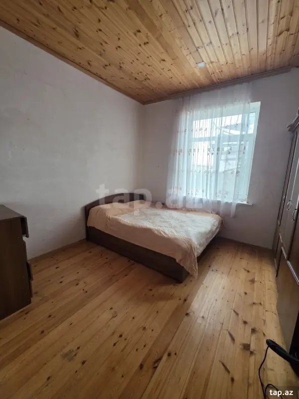 Kirayə verilir 4 otaqlı həyət evi 100 m²