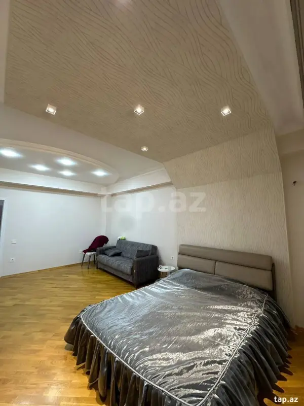 Satılır 3 otaqlı yeni tikili 108 m²