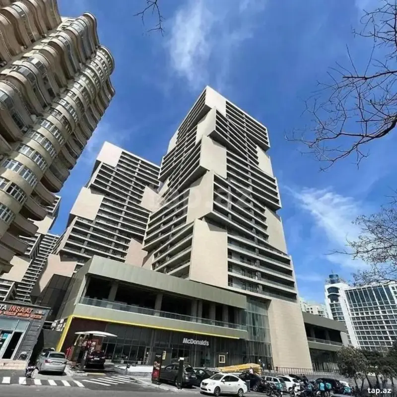 Satılır 2 otaqlı yeni tikili 100 m²