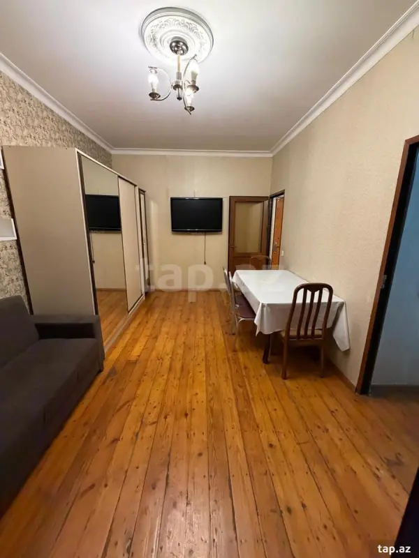 Kirayə verilir 2 otaqlı mənzil 45 m²