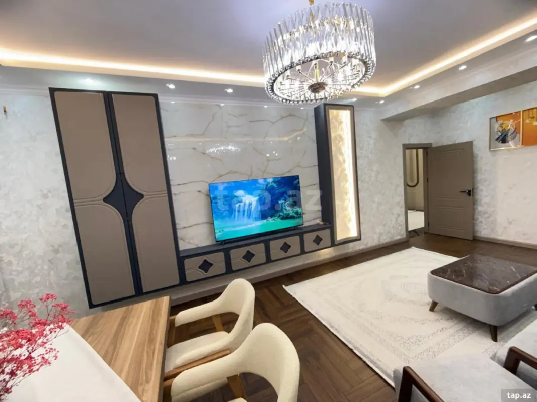 Satılır 3 otaqlı yeni tikili 127 m²