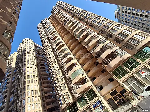 Satılır 3 otaqlı yeni tikili 145 m² — Bakı, Xətai 3 otaq 145.00 m²