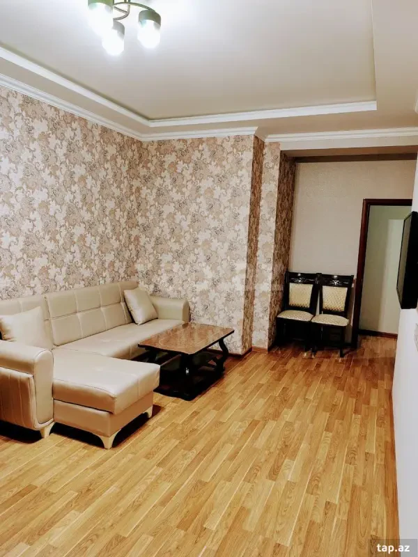 Kirayə verilir 2 otaqlı yeni tikili 65 m²