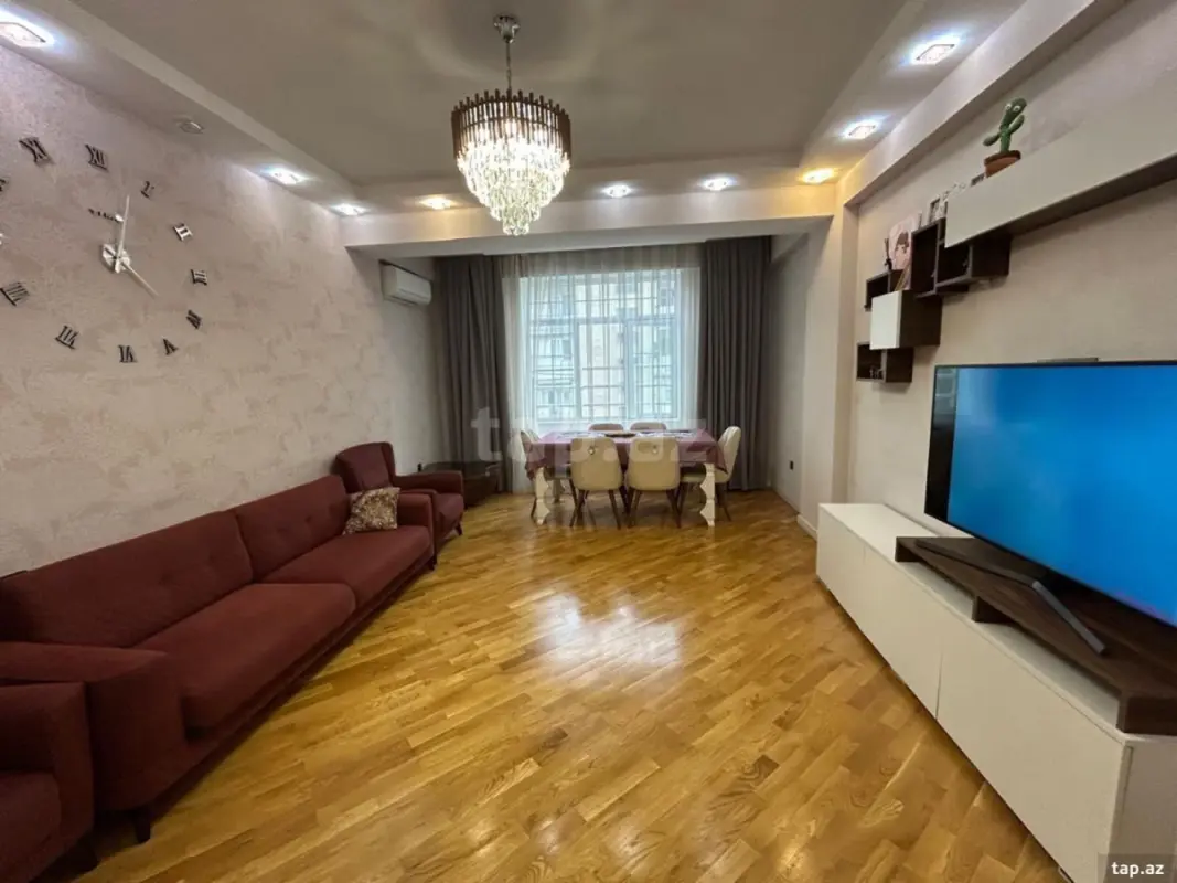 Kirayə verilir 2 otaqlı yeni tikili 80 m²