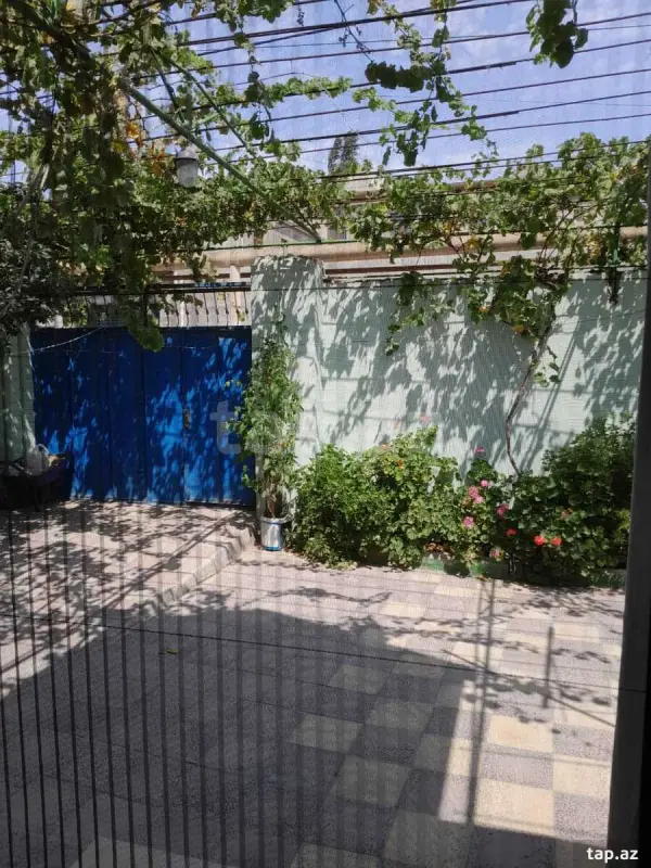 Satılır 3 otaqlı həyət evi 100 m²