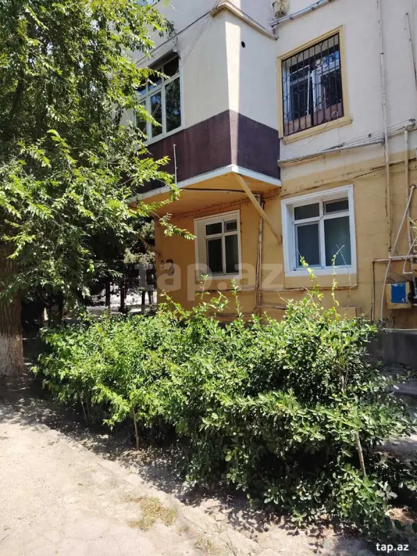 Satılır 2 otaqlı mənzil 42 m²