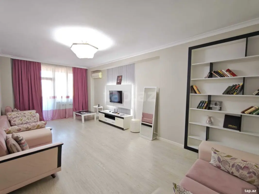 Satılır 2 otaqlı yeni tikili 93 m²