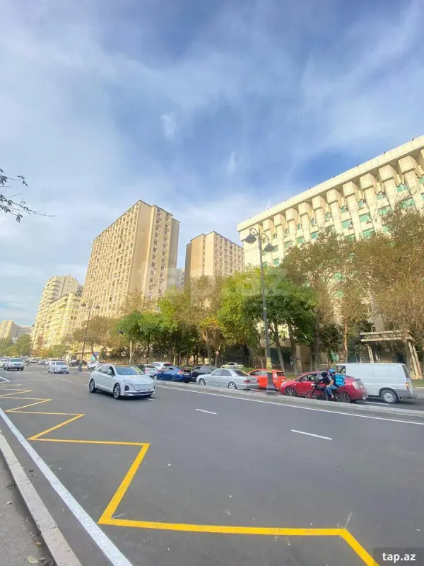 Satılır 4 otaqlı yeni tikili 115 m²