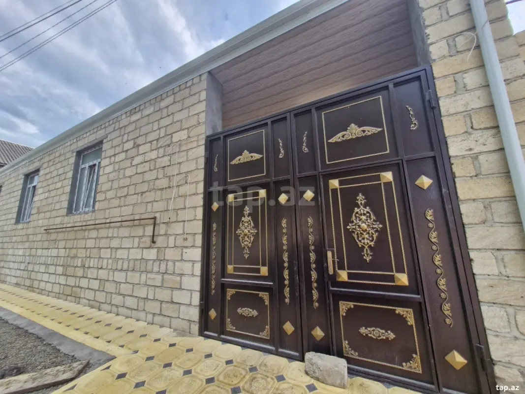 Satılır 4 otaqlı həyət evi 120 m²