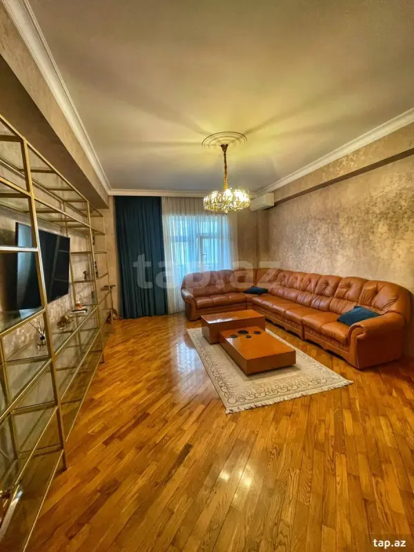Kirayə verilir 3 otaqlı yeni tikili 100 m²