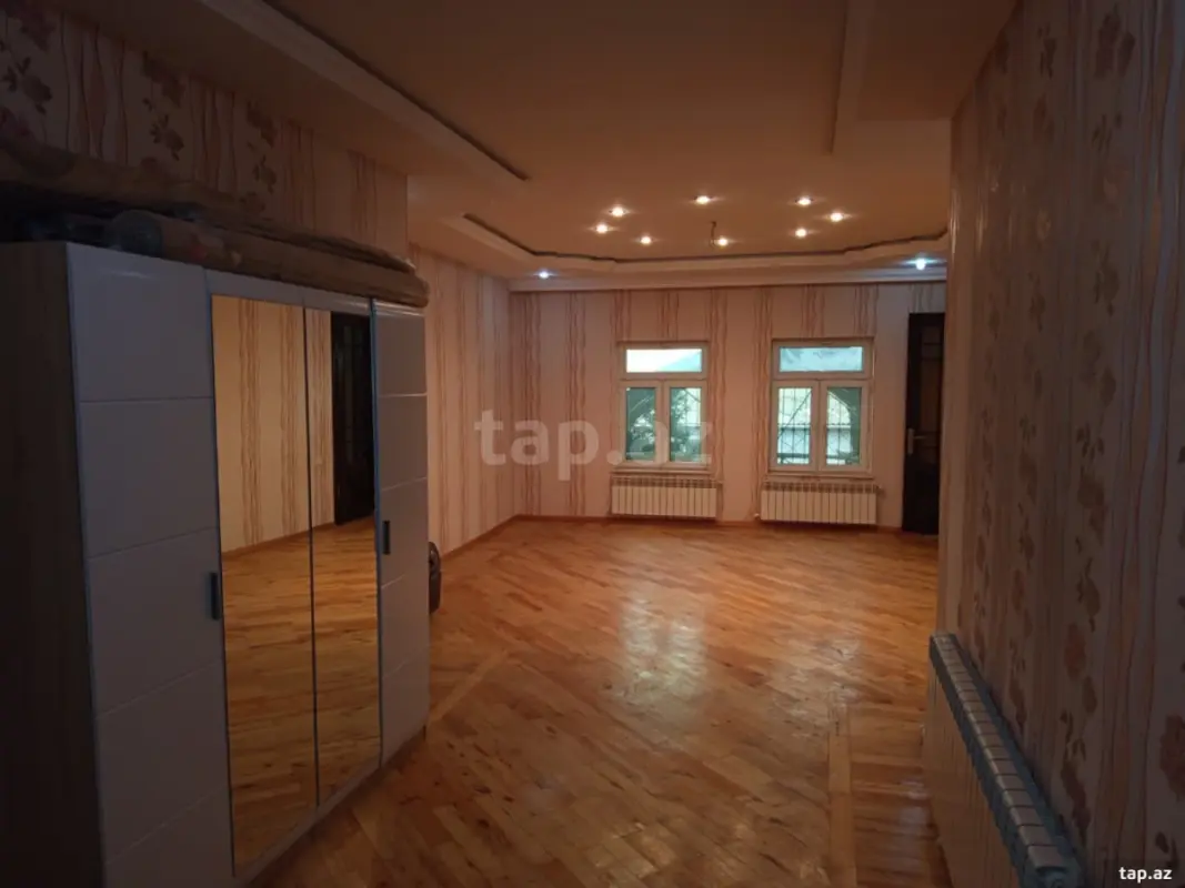 Kirayə verilir 5 otaqlı həyət evi 250 m²