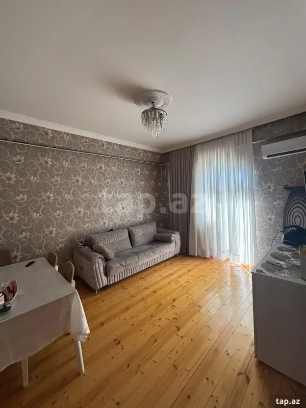 Kirayə verilir 2 otaqlı yeni tikili 60 m²