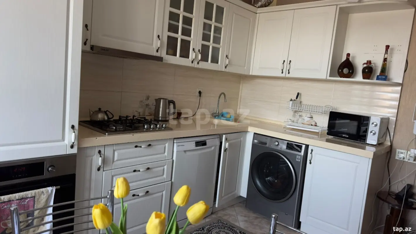 Kirayə verilir 2 otaqlı mənzil 53 m²