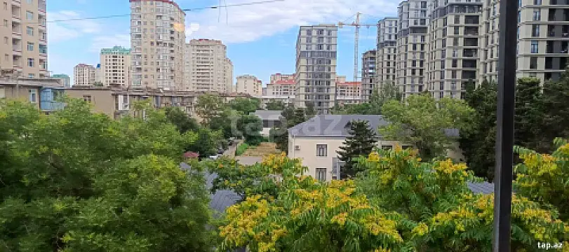 Kirayə verilir 3 otaqlı mənzil 70 m² — Bakı 3 otaq 70.00 m²