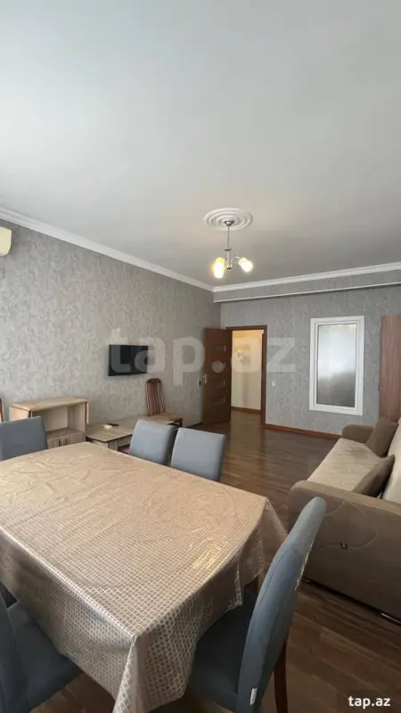 Kirayə verilir 2 otaqlı yeni tikili 75 m²